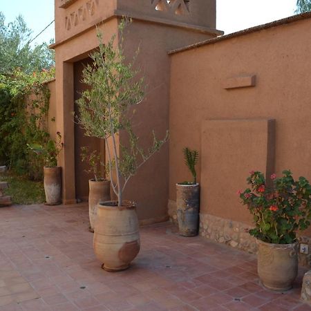 Riad Dar Bergui Ouarzazate Exteriör bild