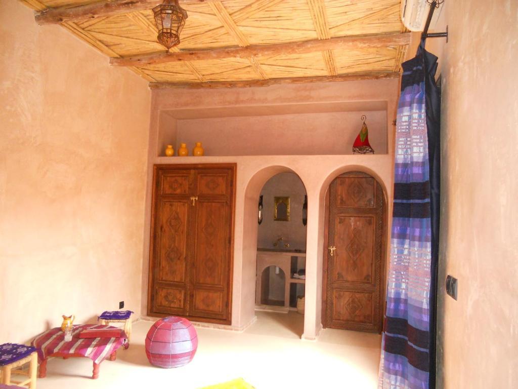 Riad Dar Bergui Ouarzazate Rum bild