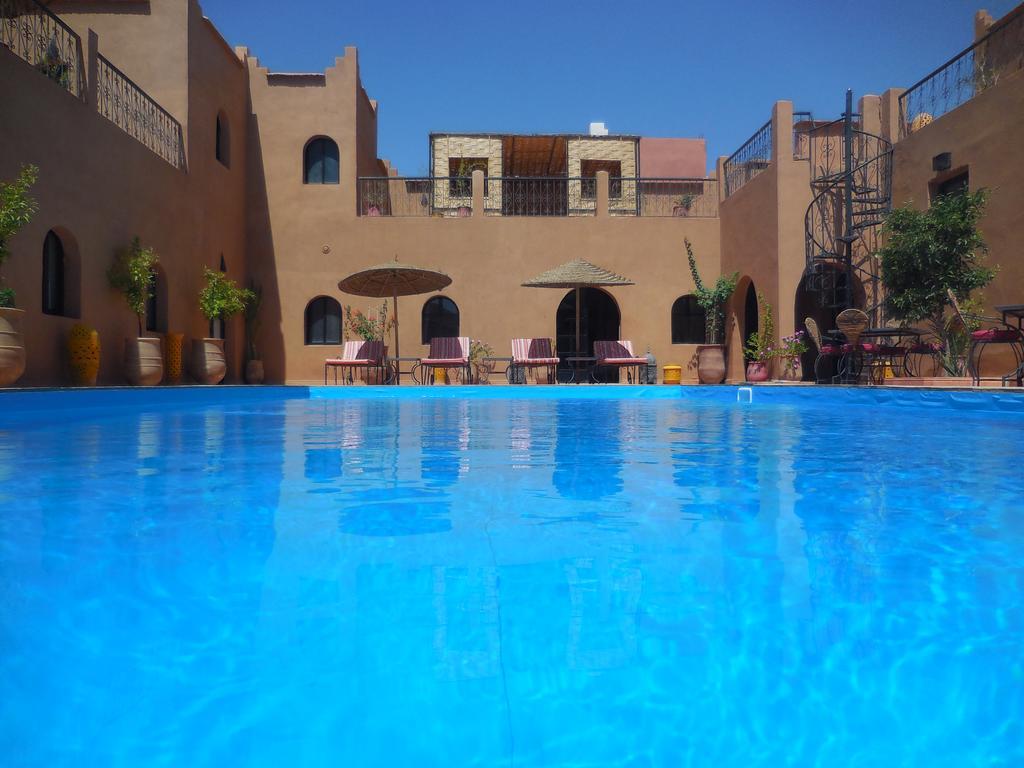 Riad Dar Bergui Ouarzazate Exteriör bild
