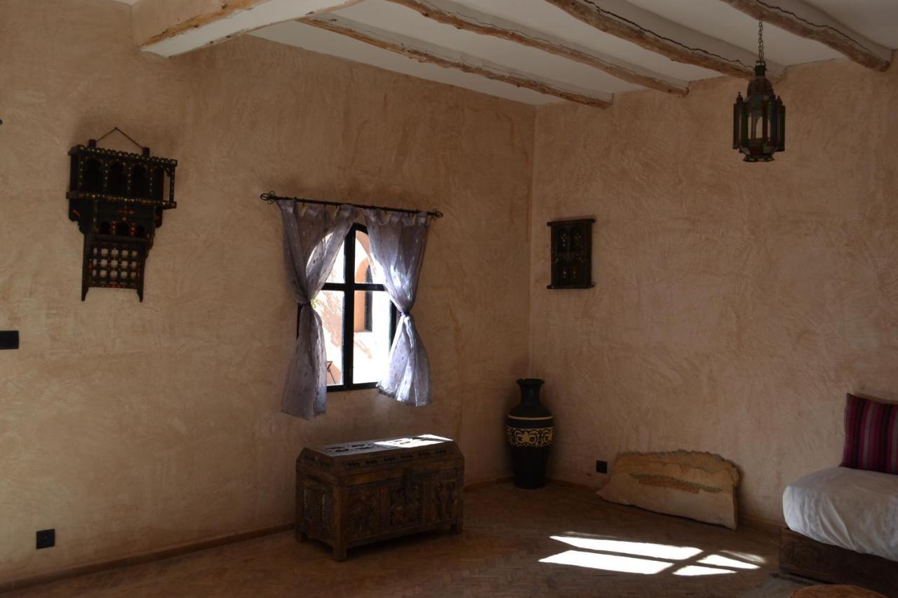 Riad Dar Bergui Ouarzazate Exteriör bild