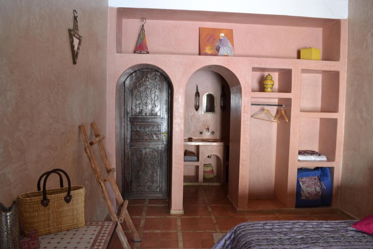 Riad Dar Bergui Ouarzazate Exteriör bild